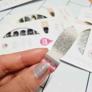 Incoco Stick on Nail Polish